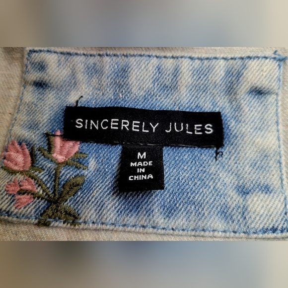 Sincerely Jules Light Blue Floral Denim Jean Jacket | Size Medium - Picture 3 of 4